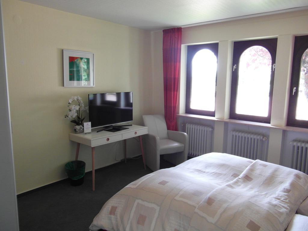 Castello Bianco Hotel Wadern Buitenkant foto