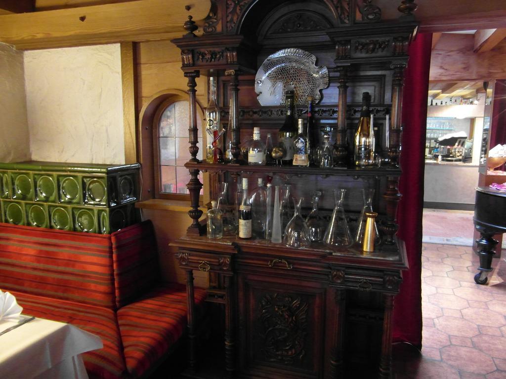 Castello Bianco Hotel Wadern Buitenkant foto